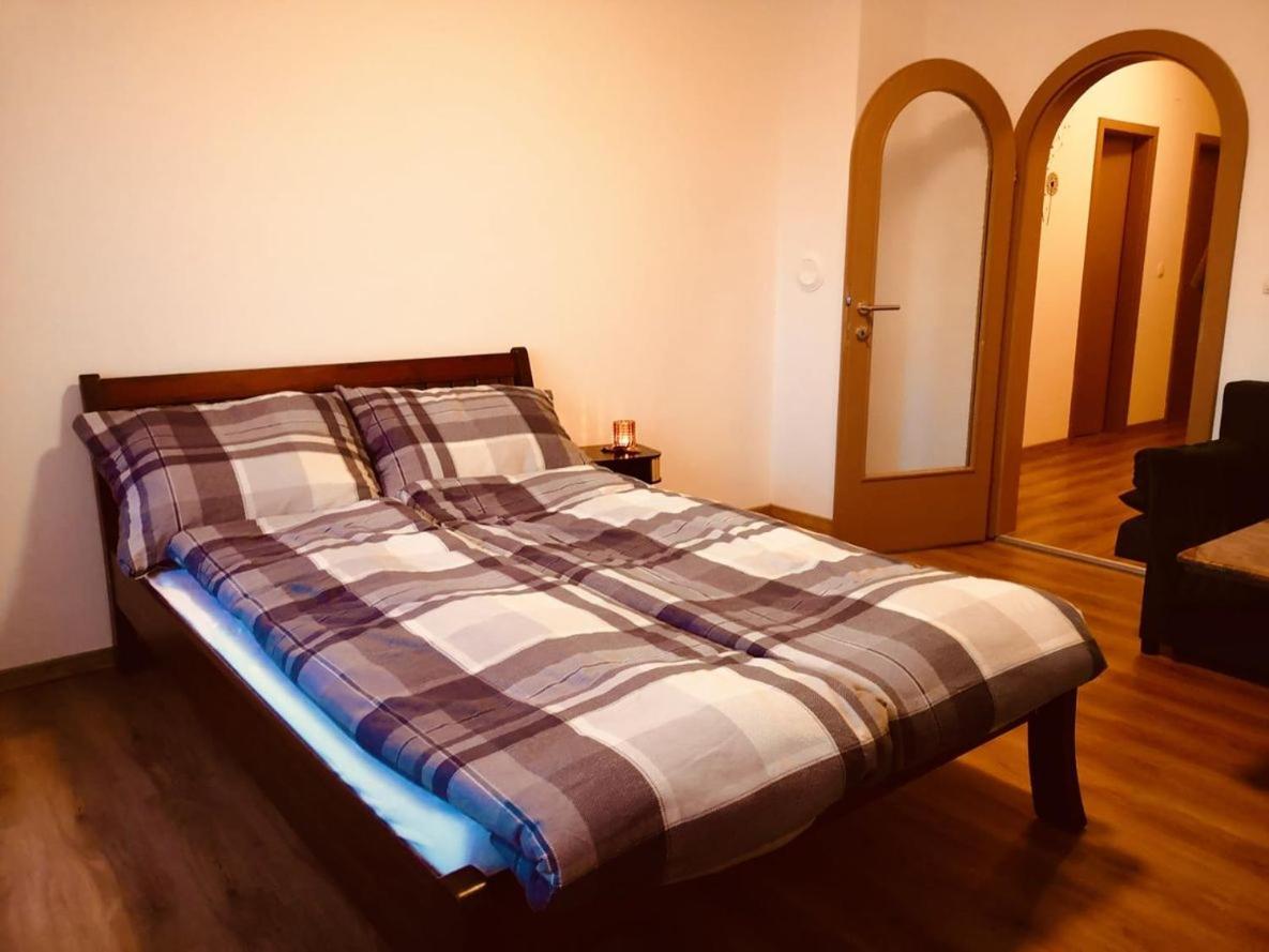 Thermenland-Traum Apartment Фюрстенфельд Экстерьер фото